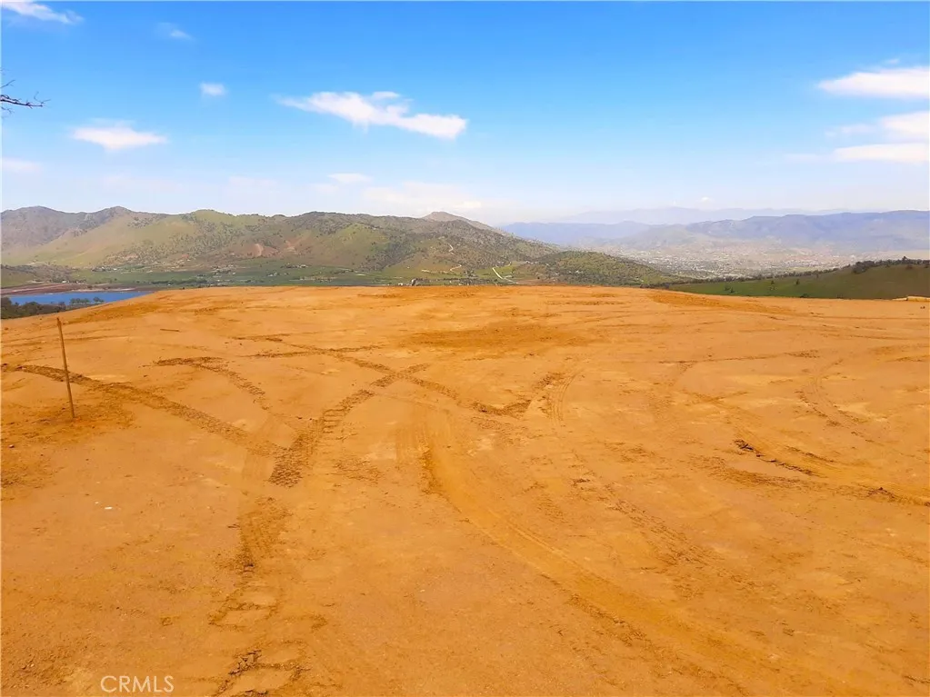 55' X 35' prepped building pad offering jaw-dropping, unobstructed views over Brite Lake and the rolling Tehachapi mountains.