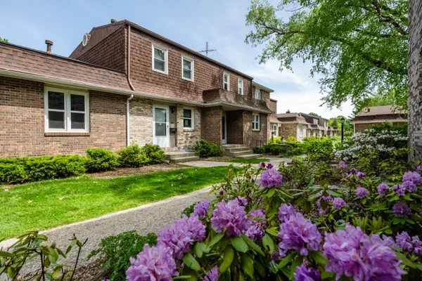 $259,000 | 2514 Essex Court, Unit 52, St. Joseph, MI 49085