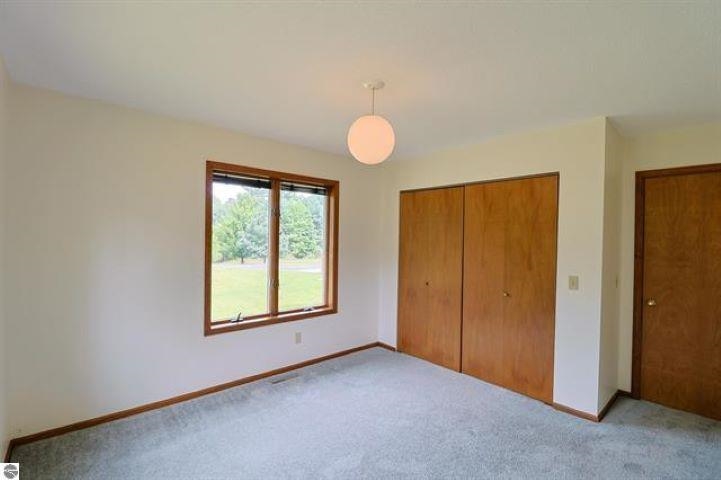 10859 West Blanchard Road Blanchard, MI 49310 - Photo 17 of 41