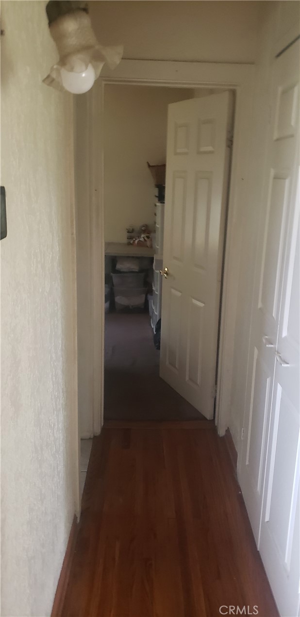 420 South Pearl Avenue Compton, CA 90221 - Photo 8 of 15 a view of a closet in a room