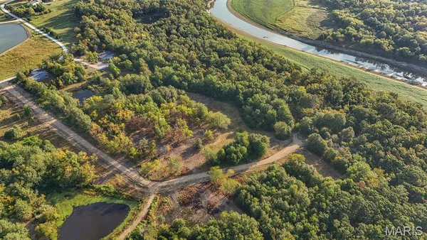 $84,900 | 25 Olivia Trail, Perry, MO 63462