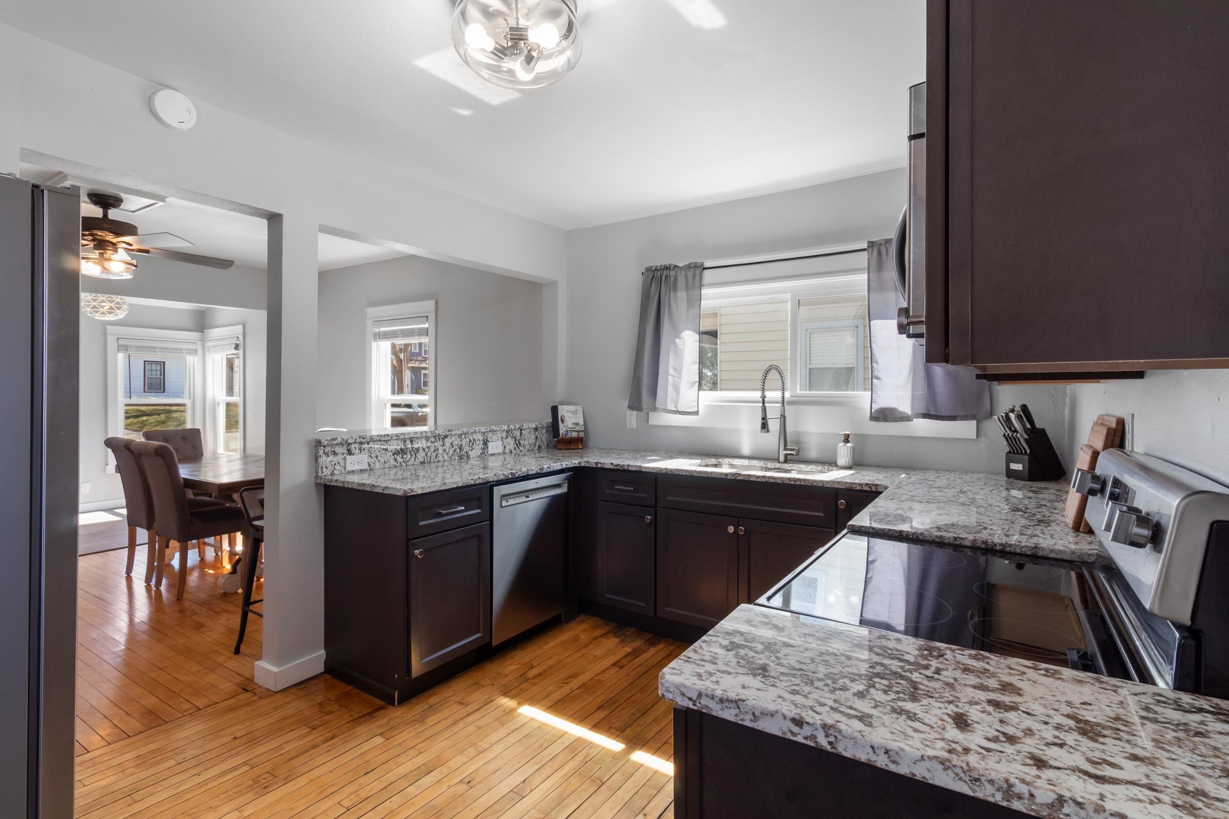 321 Clarence Street Fort Atkinson, WI 53538 - Photo 11 of 39