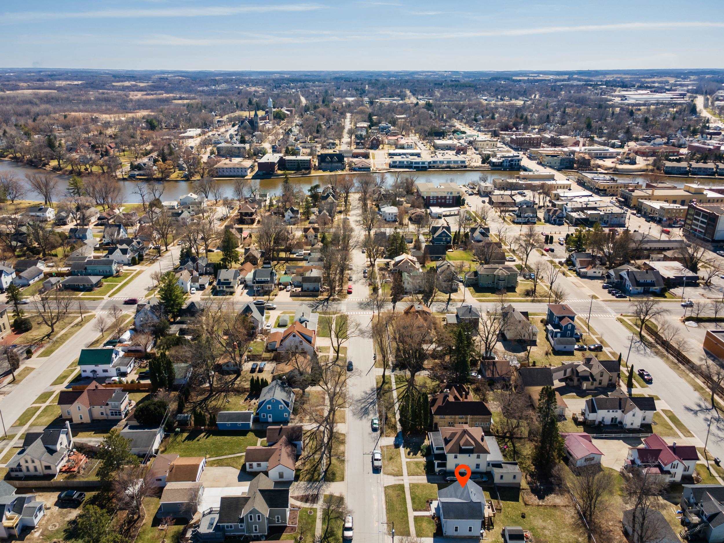 321 Clarence Street Fort Atkinson, WI 53538 - Photo 33 of 39