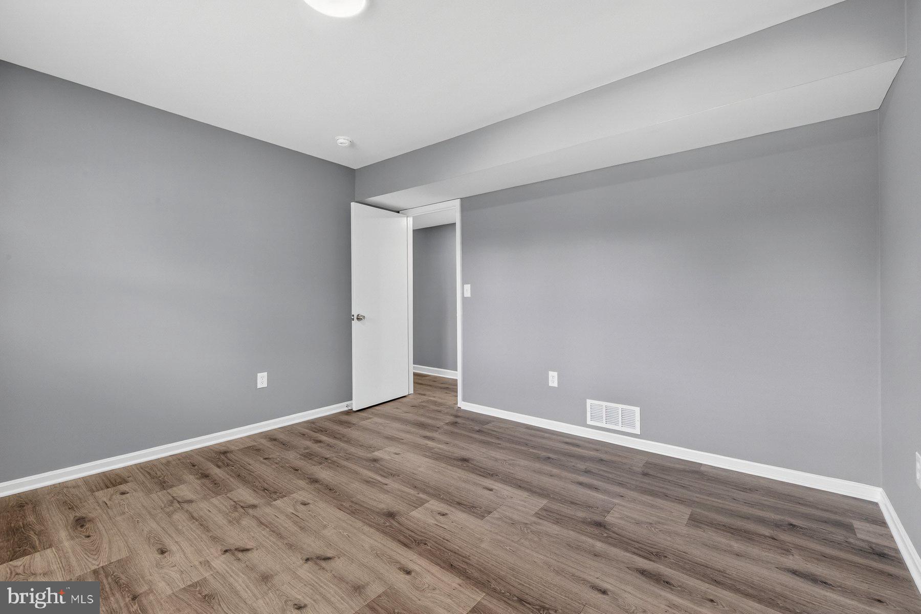 406 Silver Run Road Edgewater, MD 21037 - Photo 15 of 39