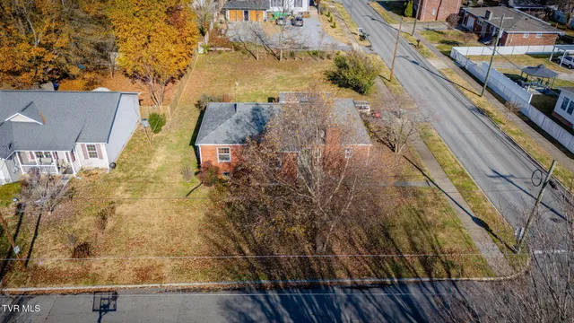 $280,000 | 501 Washington Avenue, Elizabethton, TN 37643