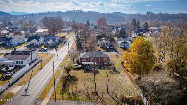 $280,000 | 501 Washington Avenue, Elizabethton, TN 37643