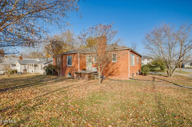 $280,000 | 501 Washington Avenue, Elizabethton, TN 37643