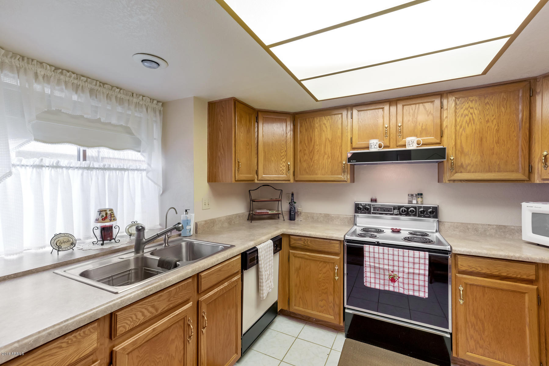 2834 South Ext Road, Unit 1050 Mesa, AZ 85210 - Photo 6 of 14 Double sink and window over sink