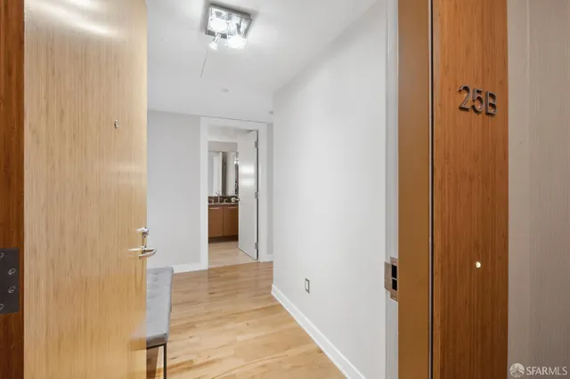 $4,999 | 301 Mission Street, Unit 25B, San Francisco, CA 94105
