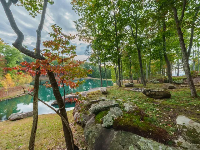 $1,929,000 | 303 South Lk Drive, Altamont, TN 37301