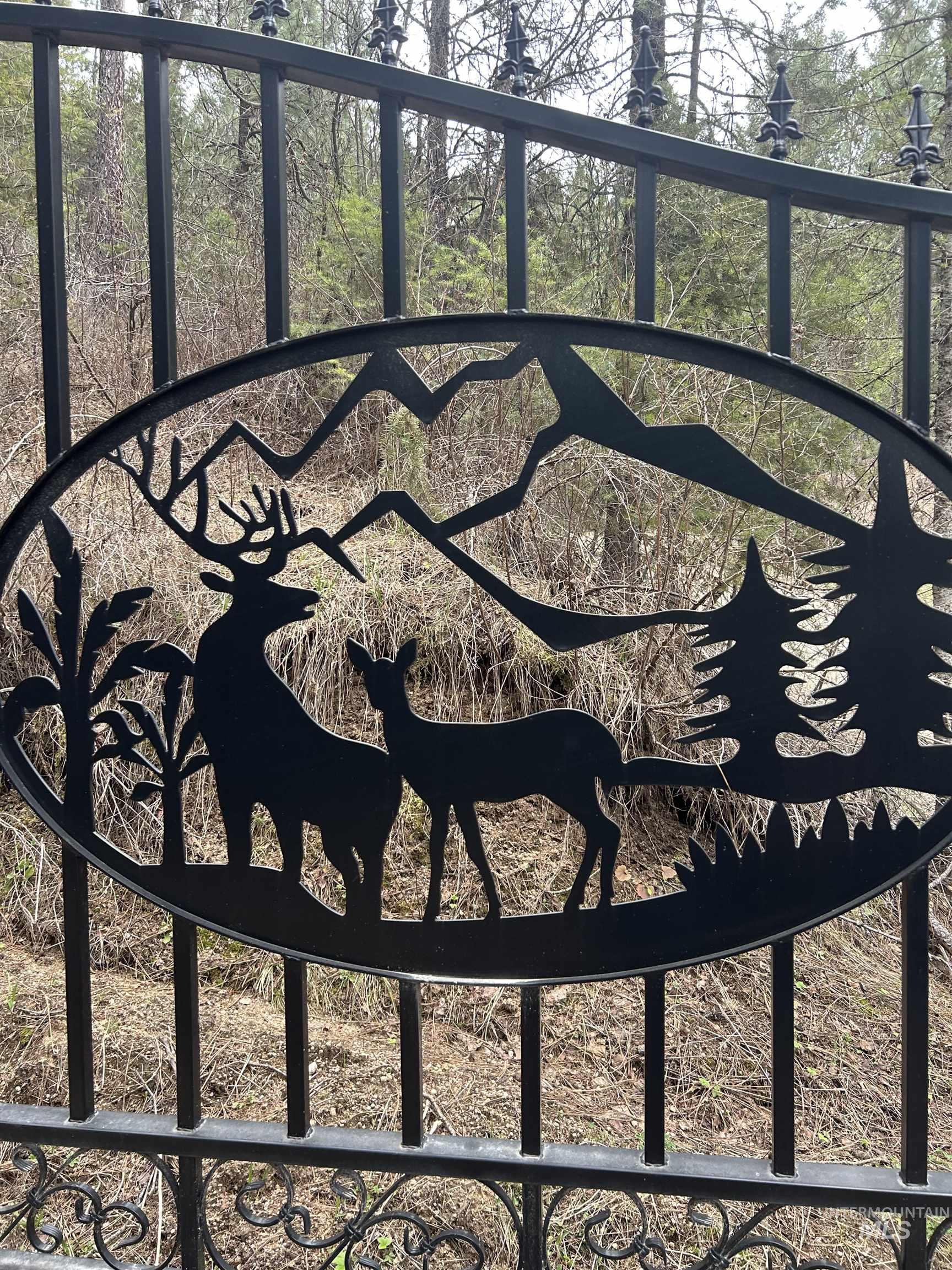 36 Lightning Creek Road Garden Valley, ID 83622 - Photo 1 of 12 Exterior view