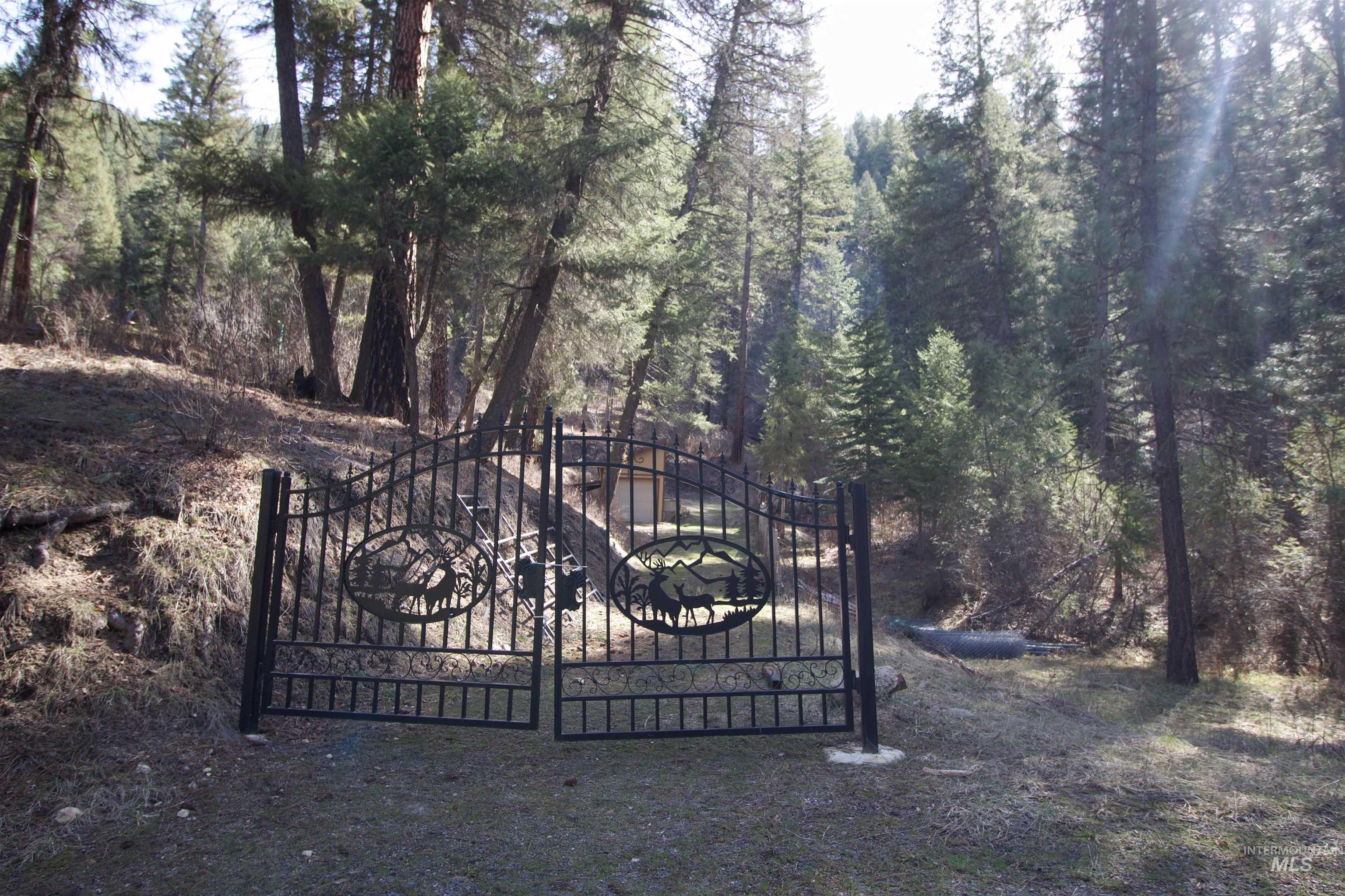 36 Lightning Creek Road Garden Valley, ID 83622 - Photo 2 of 12 View of gate