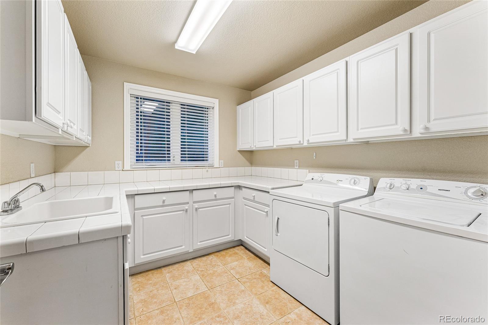 8305 Inca Road Larkspur, CO 80118 - Photo 34 of 40