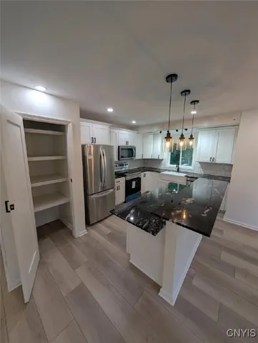 $389,900 | 315 Hillside Drive, Whitestown, NY 13424