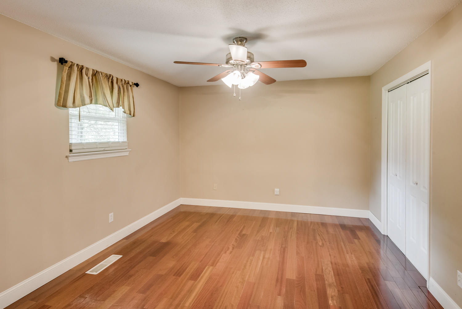 5712 Browntown Road Chattanooga, TN 37415 - Photo 18 of 26 5712_Browntown_Rd_19
