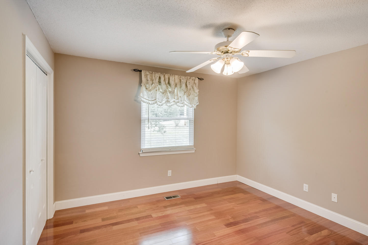 5712 Browntown Road Chattanooga, TN 37415 - Photo 21 of 26 5712_Browntown_Rd_22