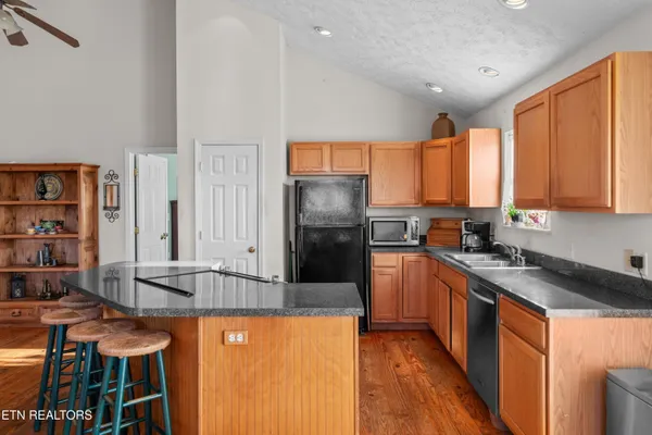 $499,000 | 747 East Dumplin Valley Road, Jefferson City, TN 37760