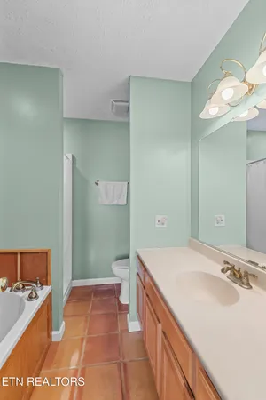 $499,000 | 747 East Dumplin Valley Road, Jefferson City, TN 37760