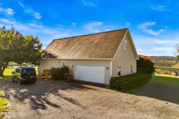 $499,000 | 747 East Dumplin Valley Road, Jefferson City, TN 37760