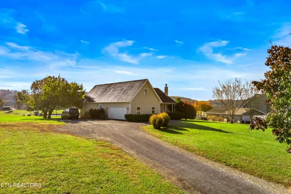 $499,000 | 747 East Dumplin Valley Road, Jefferson City, TN 37760