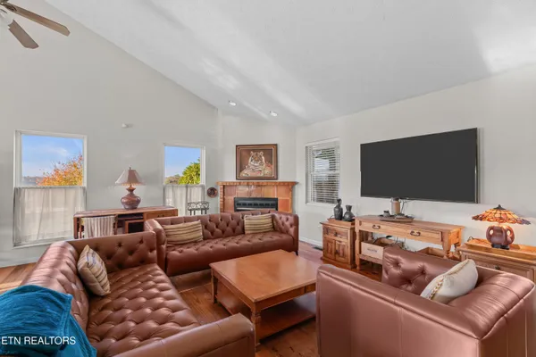 $499,000 | 747 East Dumplin Valley Road, Jefferson City, TN 37760