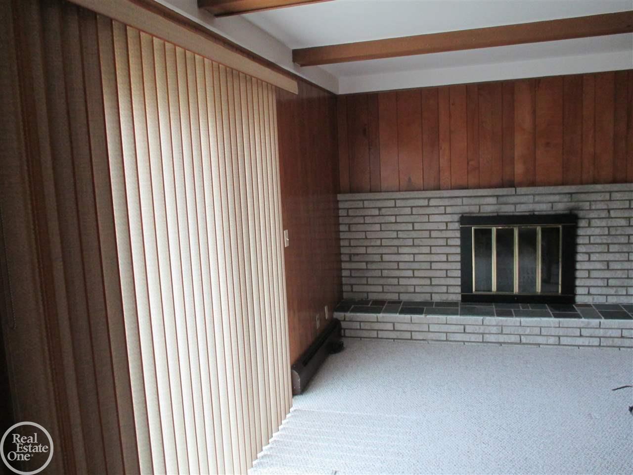 763 Hampton Road Grosse Pointe Woods, MI 48236 - Photo 7 of 16