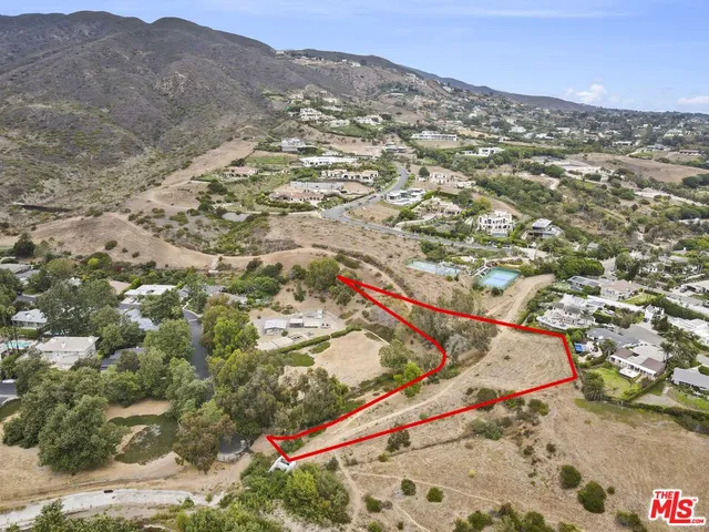 an aerial view of a houses