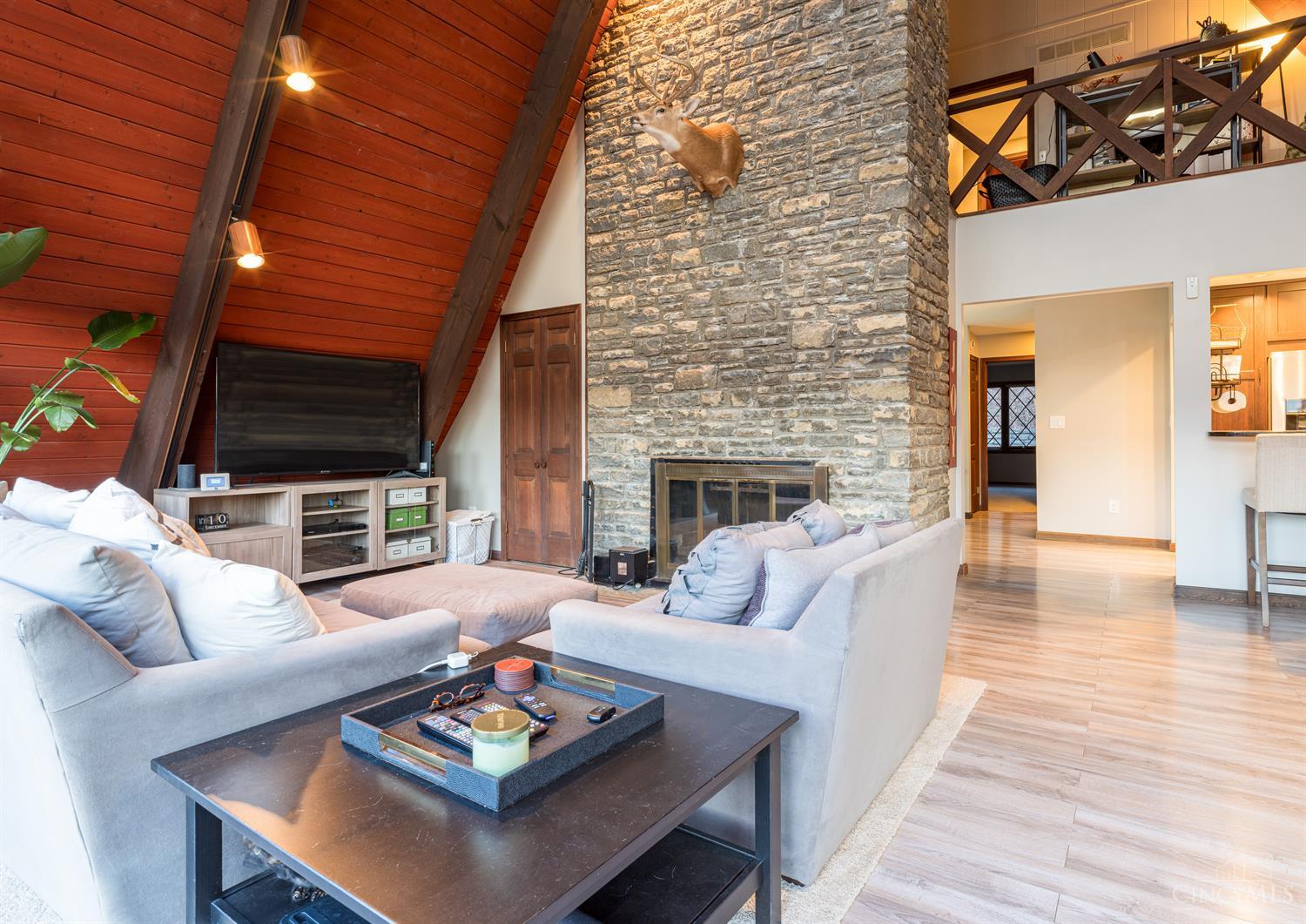 566 8 Mile Road Cincinnati, OH 45255 - Photo 3 of 26 Gallery Image 3
