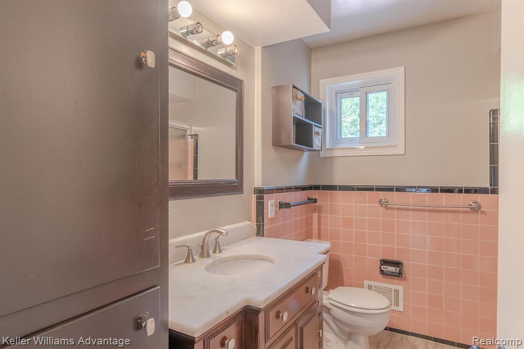 33401 Defour Drive Sterling Heights, MI 48310 - Photo 21 of 38
