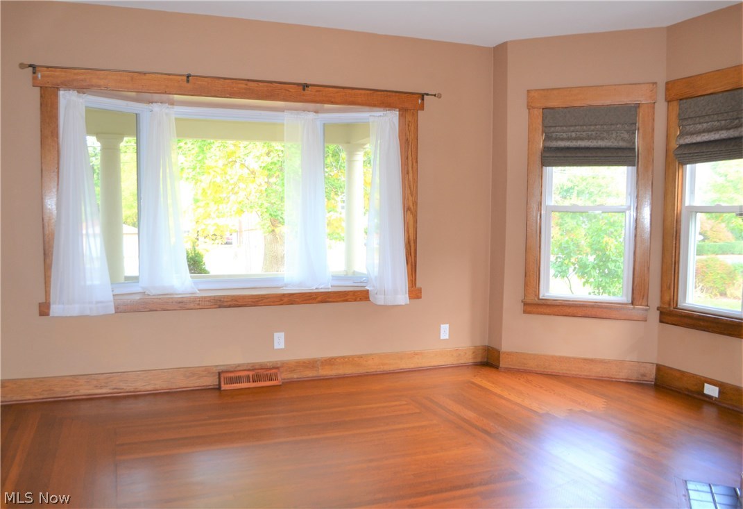 3918 Kent Road Stow, OH 44224 - Photo 2 of 18