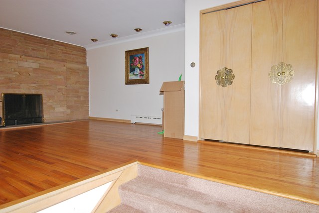 77 East Burlington Street Riverside, IL 60546 - Photo 2 of 20