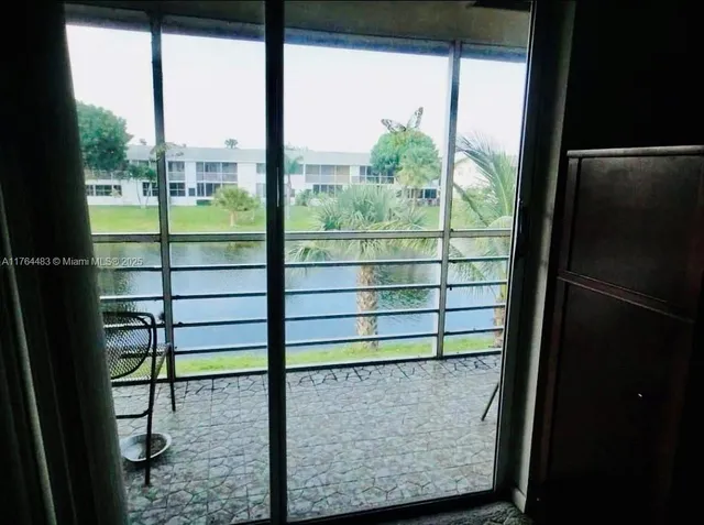 $83,000 | 130 Camden East, Unit F, West Palm Beach, FL 33417