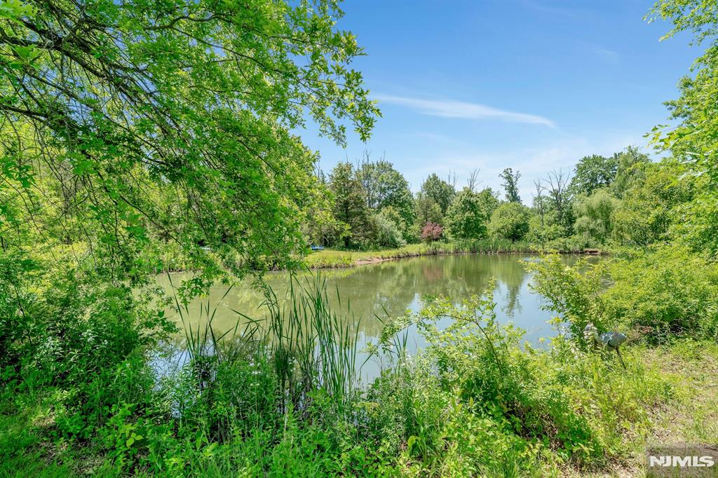 104 Steinmetz Road Hillsborough, NJ 08844 - Photo 31 of 50