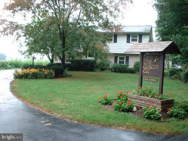 103 Running Pump Road Lancaster, PA 17603 - Photo 1 of 2 Gallery Image 1