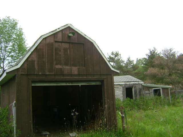 4670 Fisher Road Jeddo, MI 48032 - Photo 8 of 8 31015401-7.JPG