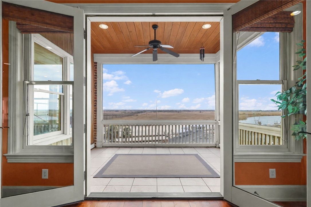 107 Broad Street, Unit D Darien, GA 31305 - Photo 12 of 56