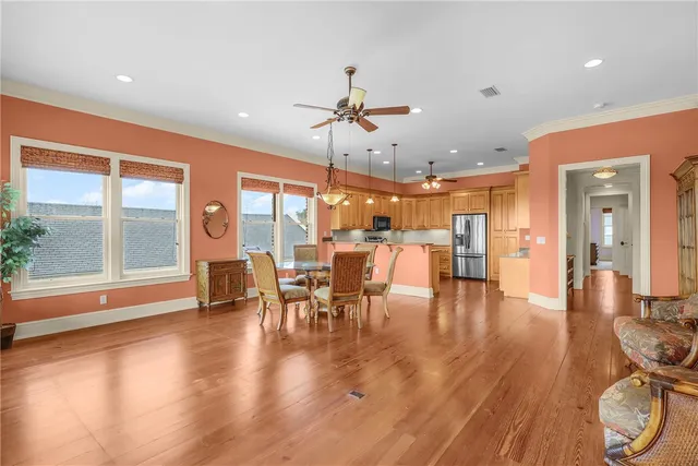 $595,000 | 107 Broad Street, Unit D, Darien, GA 31305