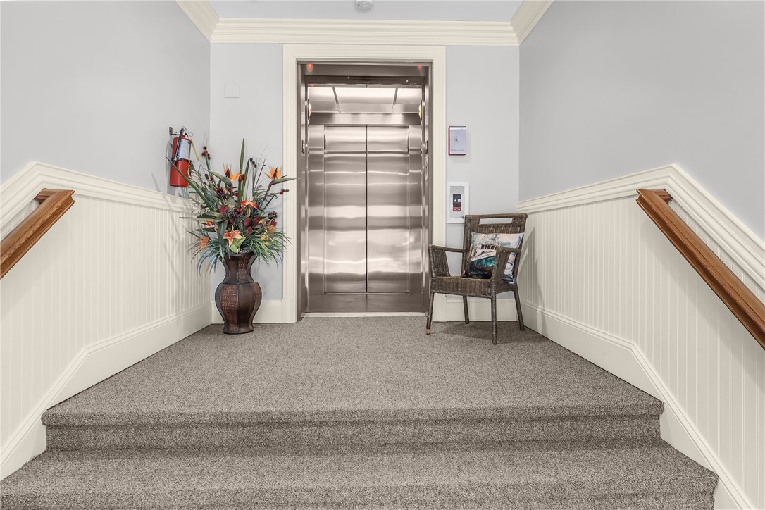 107 Broad Street, Unit D Darien, GA 31305 - Photo 4 of 56