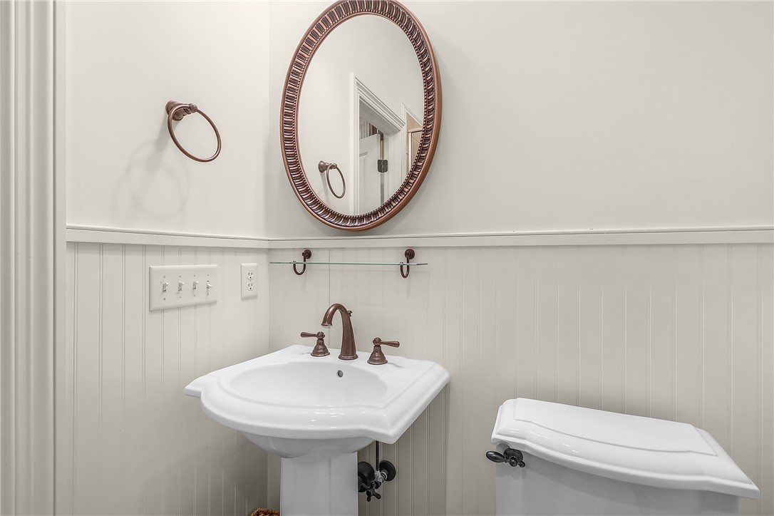 107 Broad Street, Unit D Darien, GA 31305 - Photo 42 of 56