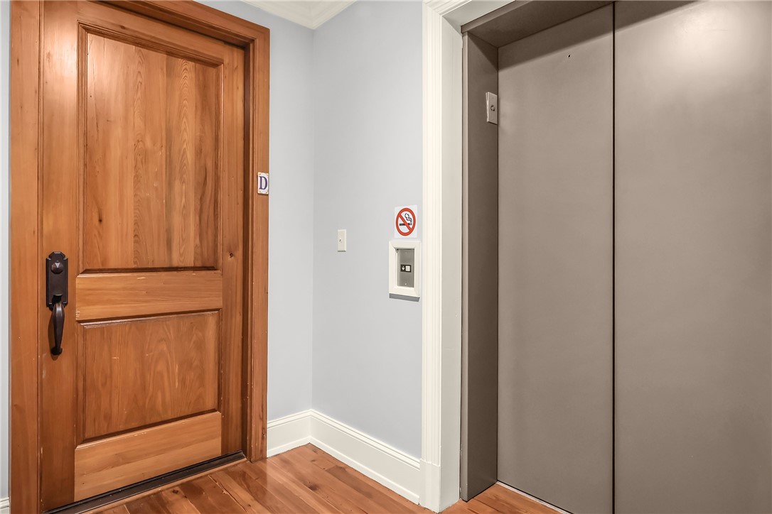 107 Broad Street, Unit D Darien, GA 31305 - Photo 7 of 56