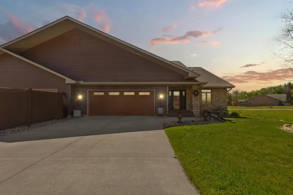 $549,900 | 20345 Geneva Avenue, Morristown, MN 55052