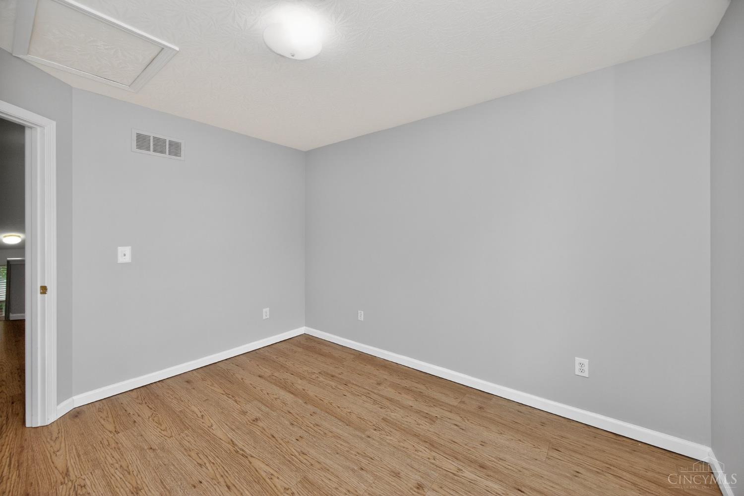 218 Heffron Circle Maineville, OH 45039 - Photo 31 of 59