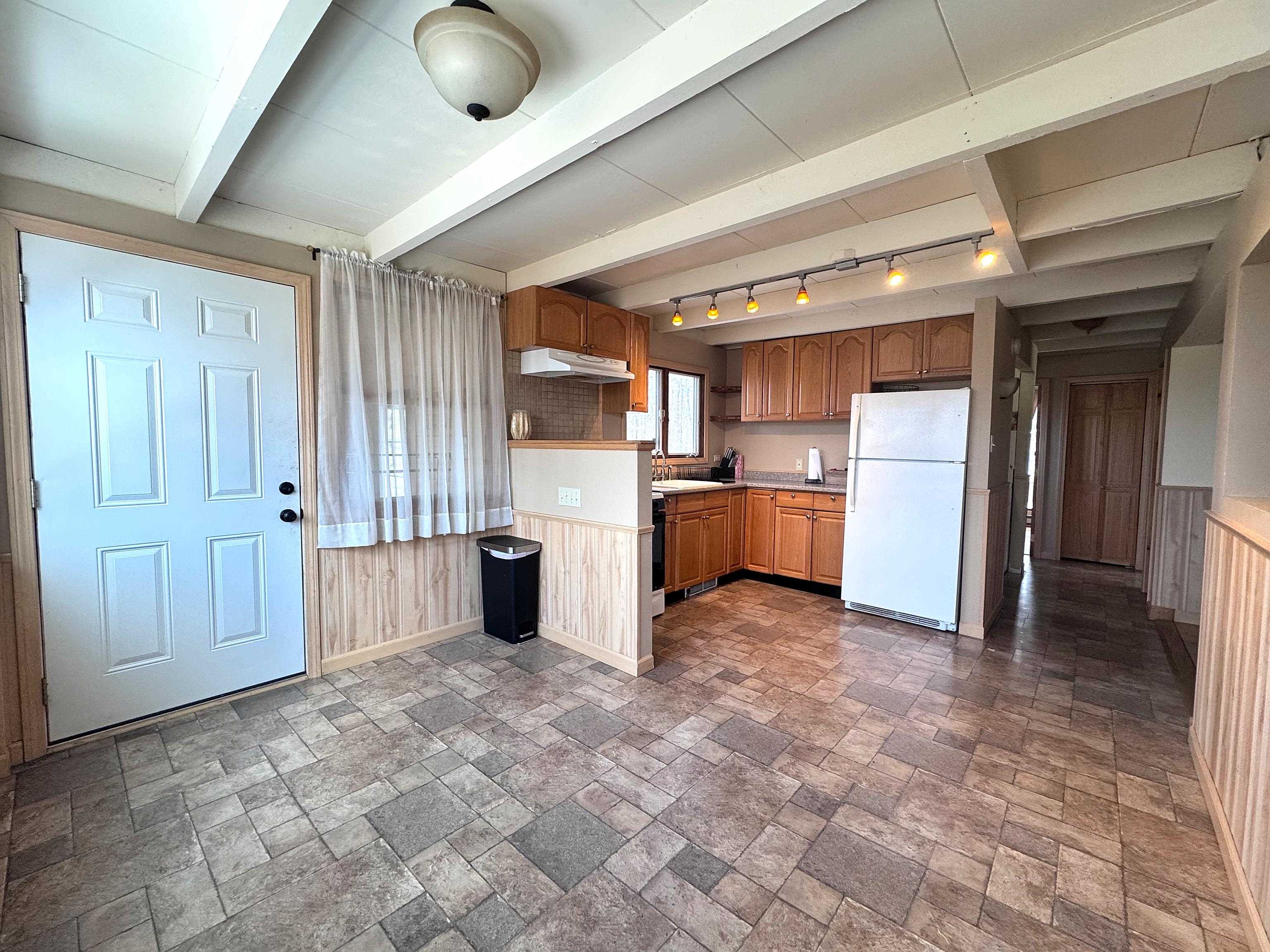 516 Oberdorf Road Readsboro, VT 05350 - Photo 5 of 42