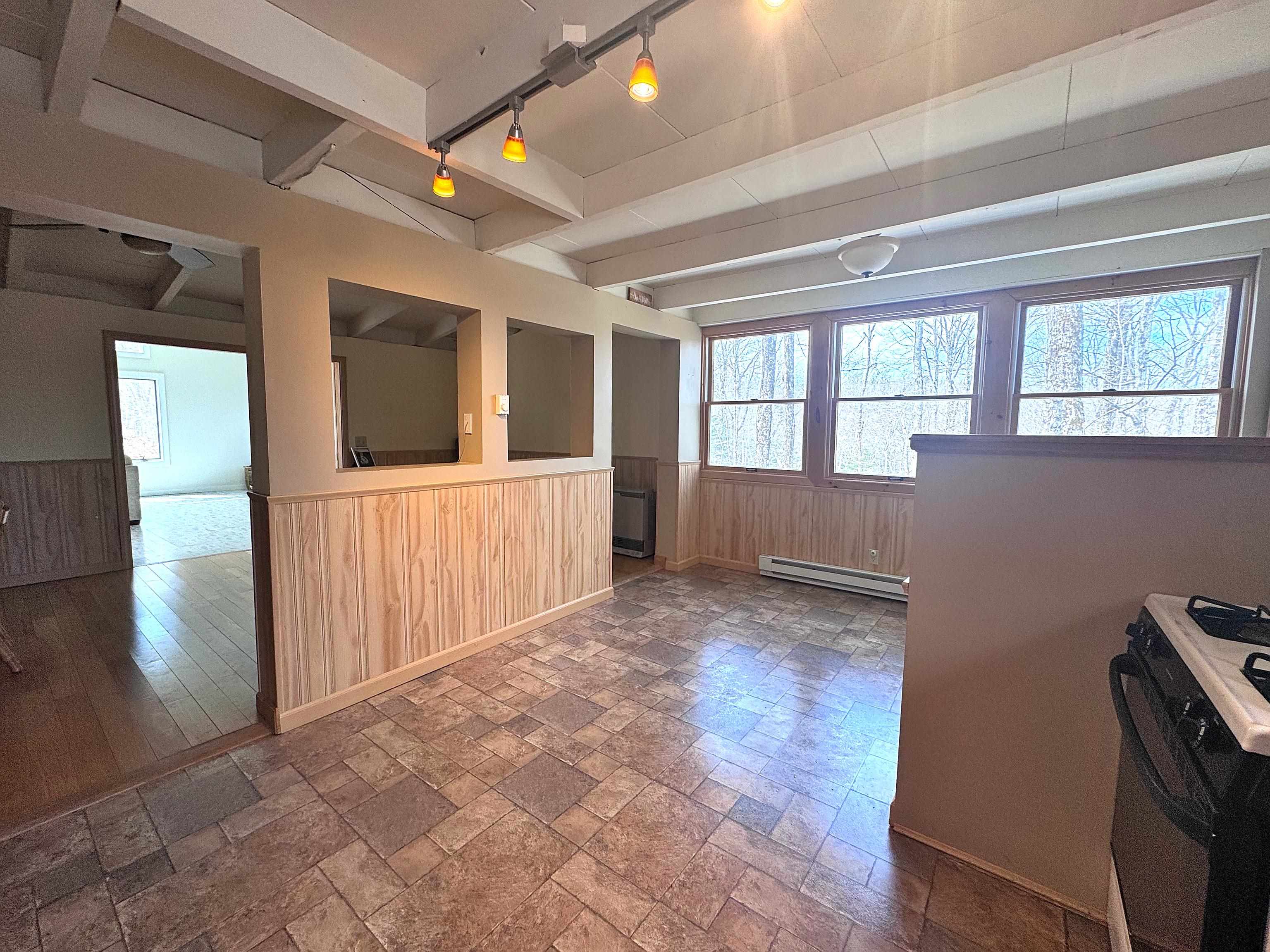 516 Oberdorf Road Readsboro, VT 05350 - Photo 7 of 42