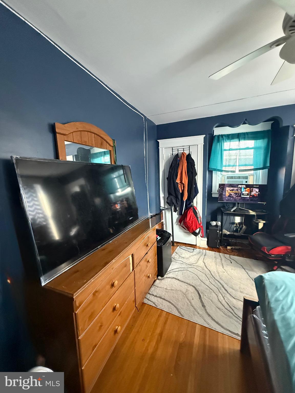 170 West Albemarle Avenue Lansdowne, PA 19050 - Photo 6 of 18 Back Bedroom