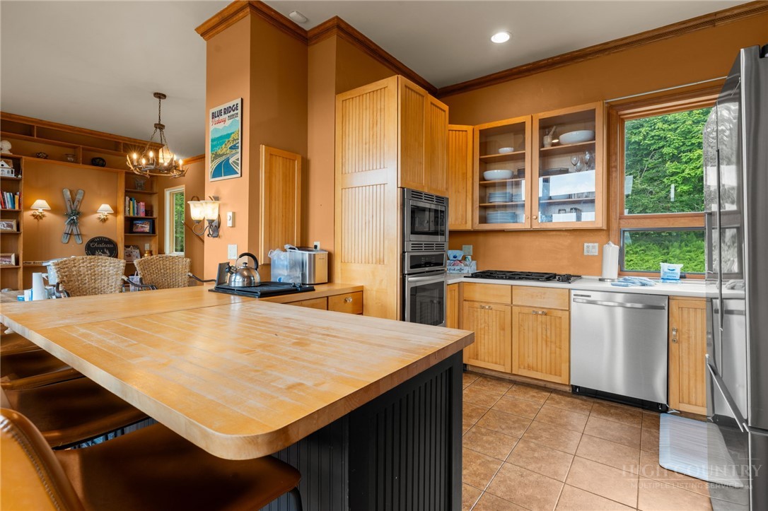 200 Summit Road Beech Mountain, NC 28604 - Photo 11 of 47