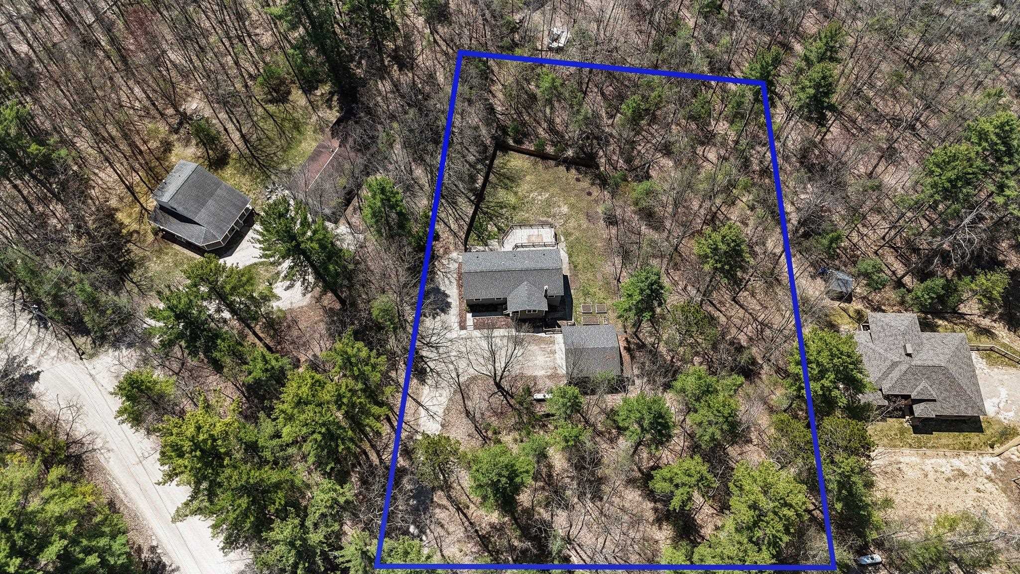5410 Trager Road Traverse City, MI 49696 - Photo 3 of 45 1933753-cf4f620f-2188-4e30-bf0b-39186f206a69.JPG