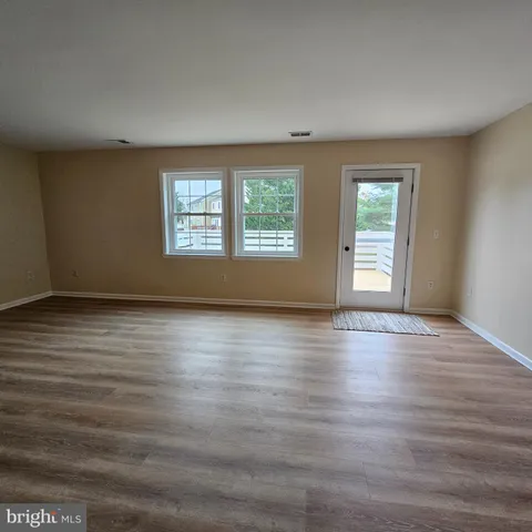 $295,000 | 29595 Dutchmans Lane, Unit 602, Easton, MD 21601