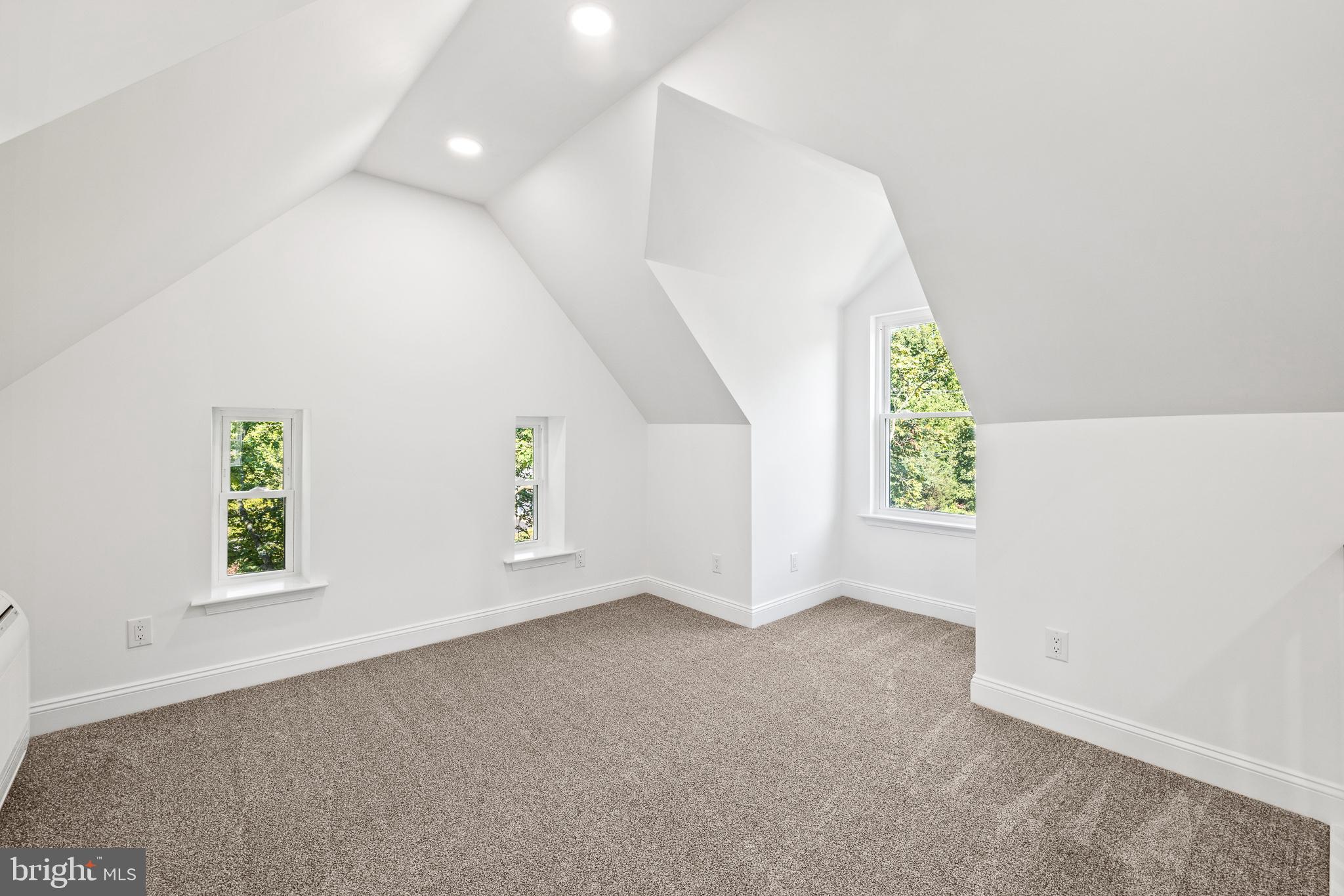 2055 Allentown Road Hatfield, PA 19440 - Photo 31 of 43 an empty room with windows and closet