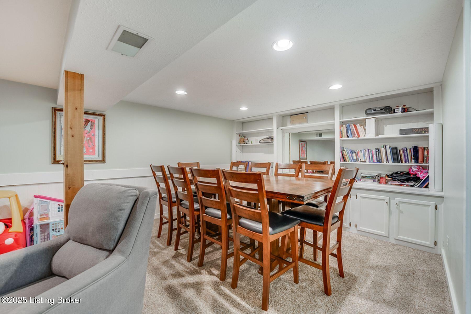 7107 Fld Rdg Court Louisville, KY 40291 - Photo 24 of 46 photo_online_023